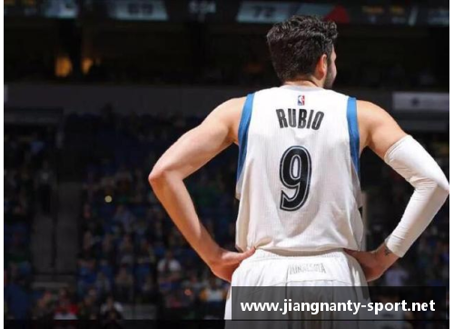 NBA锋卫技艺全解析：探索顶尖球员如何塑造比赛风格