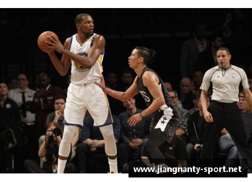 NBA萌神风采：探索球场上的潮流与魅力